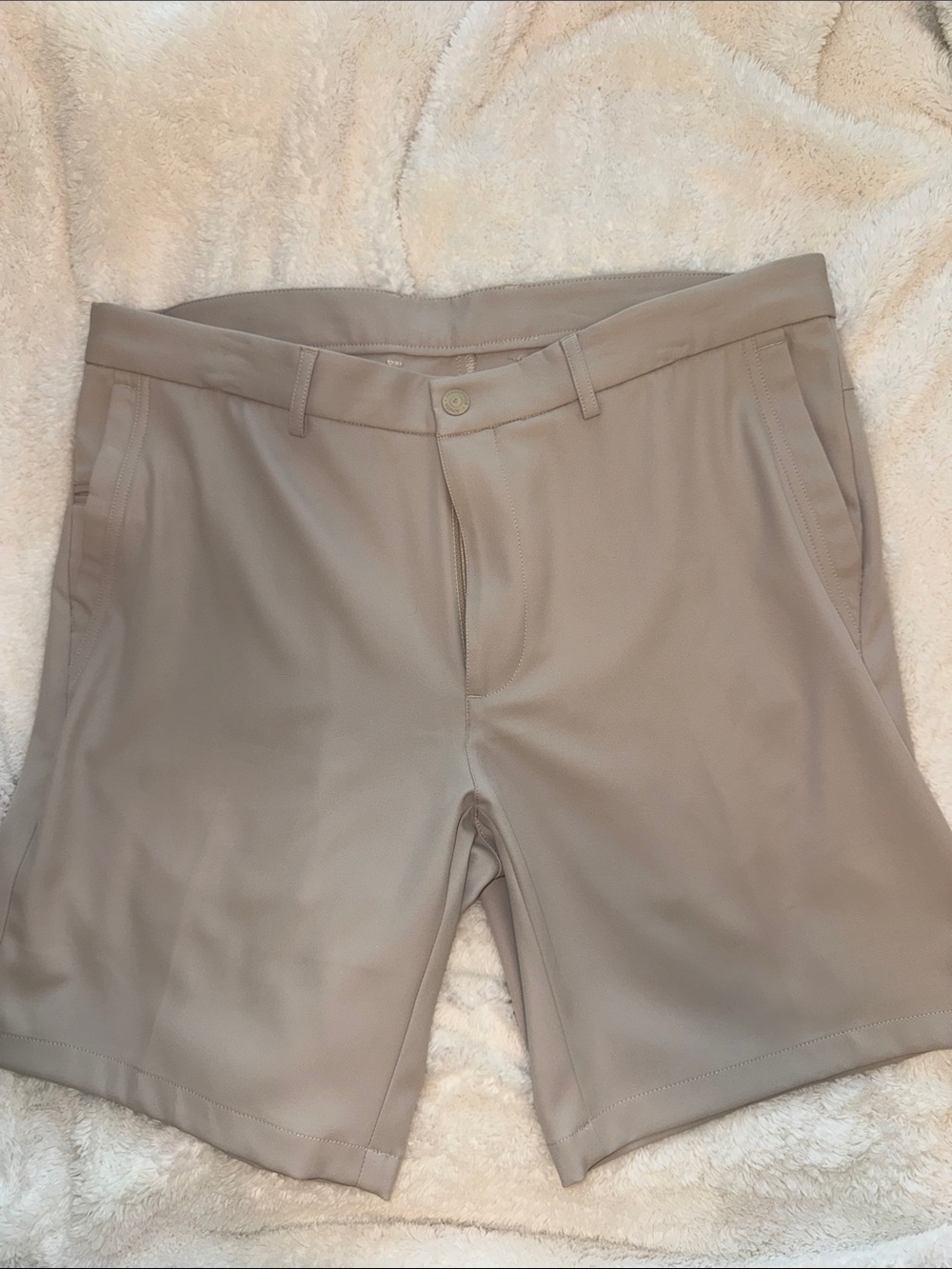 Roundtree & Yorke Performance Men’s Golf Shorts Beige Size 36 NWT